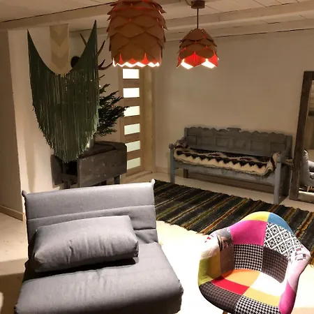 гуцульська хата Herberg *