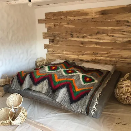 гуцульська хата *